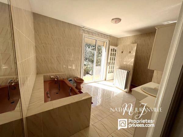 Argelès-sur-Mer, propriété d'e 254 m2 sur une parcelle de 11000m2