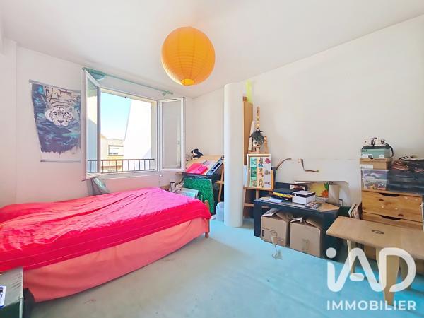 Maison à vendre 9 pièces 205 m² Suresnes