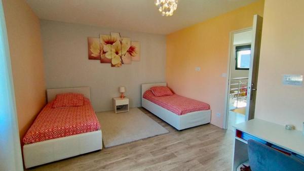 Magnifique maison moderne à Allonville - 6 pièce(s) 158 m2 - 467 000