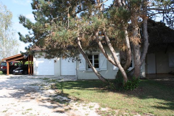 Maison à vendre 7 pièces proche de CUISERY (71) Maison au calme 200m2 - 5 chambres sur 3064m2 de terrain clos à 238 000 €