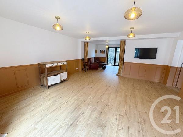 Appartement Local à vendre  2 pièces - 51,10 m 2   LANDERNEAU  - 29
