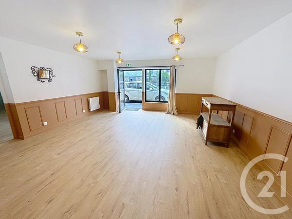 Appartement Local à vendre  2 pièces - 51,10 m 2   LANDERNEAU  - 29