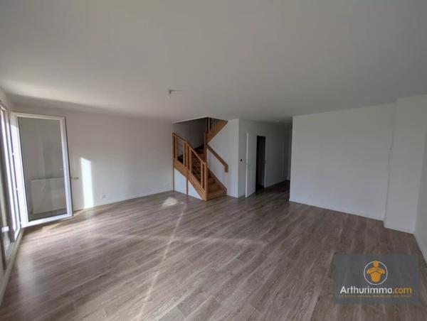 Location Maison 5 pièces 95 m2 à Crépy-en-Valois