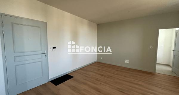 Location Studio 34.69 m² - Guingamp 22200