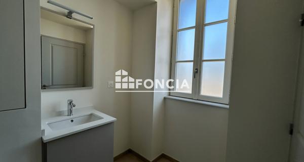 Location Studio 34.69 m² - Guingamp 22200