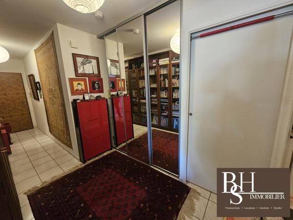 Poitiers Plateau BLOSSAC, Appartement 72 m² avec parking sécurisé, terrasse et ascenseur