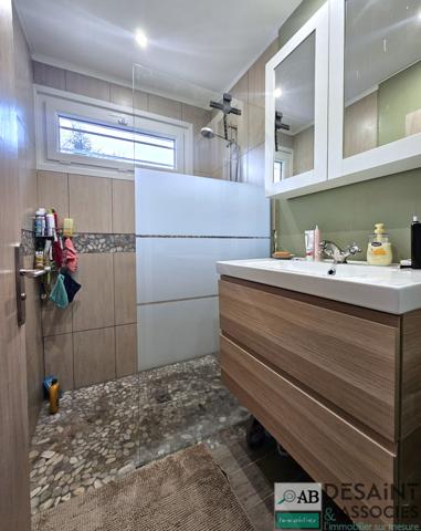 Maison à vendre sur MORTCERF 162m² 5 Chambres + Studio locatif terrain 930m² Cave total Mortcerf (77163)