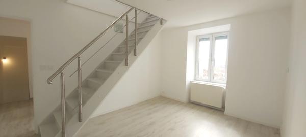 MAISON  5 PIECES SECTEUR CENTRE VILLE