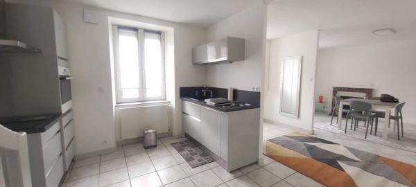 MAISON  5 PIECES SECTEUR CENTRE VILLE