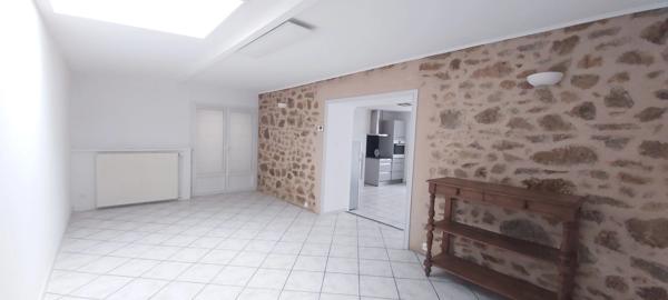 MAISON  5 PIECES SECTEUR CENTRE VILLE