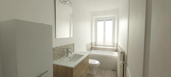MAISON  5 PIECES SECTEUR CENTRE VILLE
