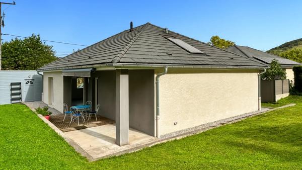 Maison BBC T5 de plain-pied 102 m²- Terrasse et garage - BEURE