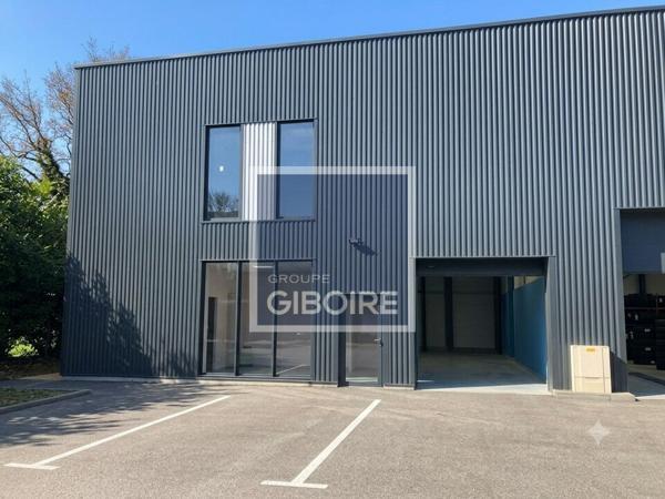 Local d'activites 185 m² à louer VERN SUR SEICHE (réf : 35.4929)