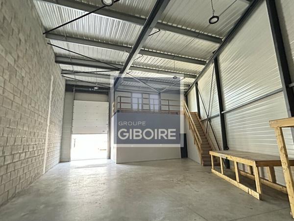 Local d'activites 185 m² à louer VERN SUR SEICHE (réf : 35.4929)