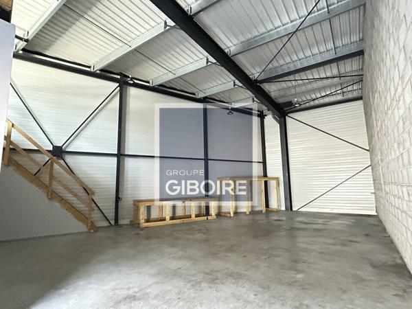 Local d'activites 185 m² à louer VERN SUR SEICHE (réf : 35.4929)