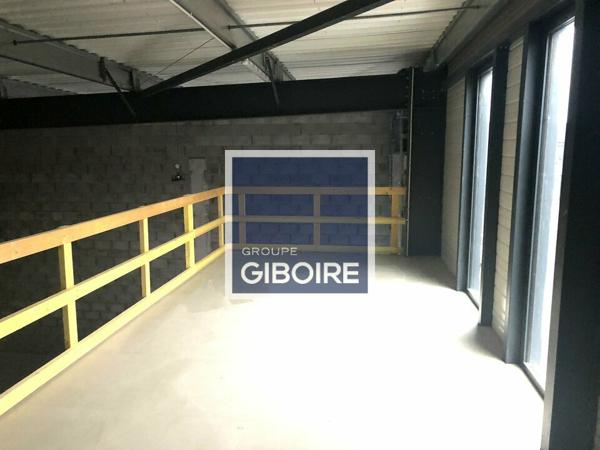 Local d'activites 185 m² à louer VERN SUR SEICHE (réf : 35.4929)