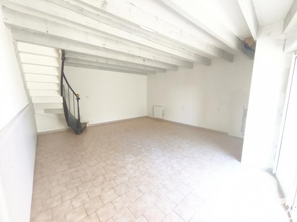 Maison à vendre 4 pièces 77 m² Laval