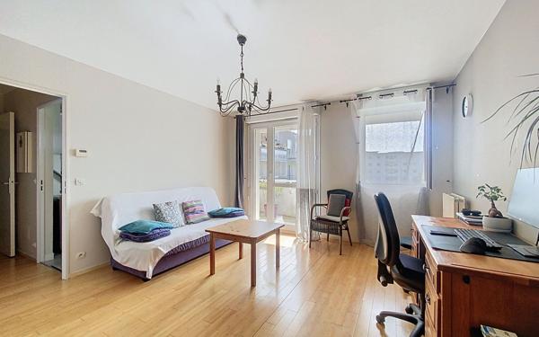 Appartement à vendre    2 pièces • 49,67 m2 Guyancourt
