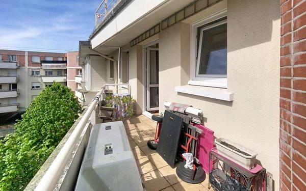 Appartement à vendre    2 pièces • 49,67 m2 Guyancourt