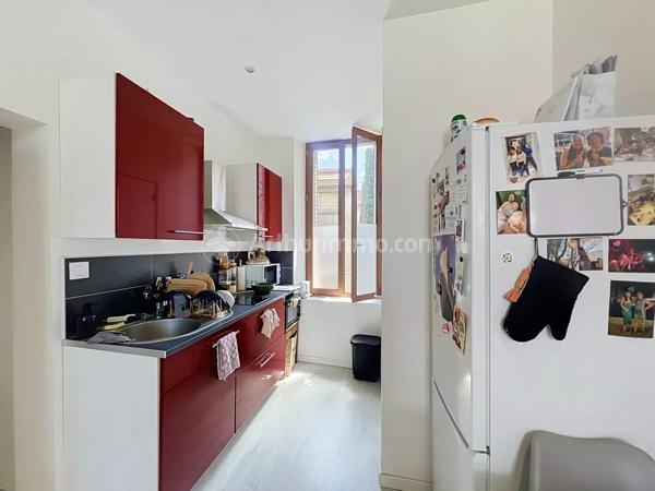 Location                                                      Appartement
                        
                     1 pièces                      21 m2                     à Clermont-Ferrand