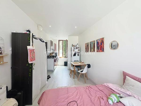 Location                                                      Appartement
                        
                     1 pièces                      21 m2                     à Clermont-Ferrand