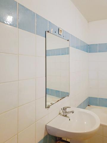 À LOUER – Appartement T4 de 107 m² avec terrasse – Bollène À LOUER – Appartement T4 de 107 m² avec terrasse – Bollène