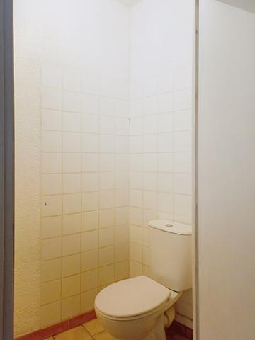 À LOUER – Appartement T4 de 107 m² avec terrasse – Bollène À LOUER – Appartement T4 de 107 m² avec terrasse – Bollène