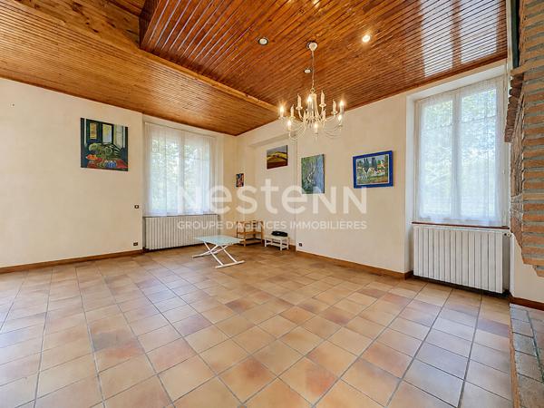 A vendre Maison de ville à rafraîchir à Nérac - 6 pièces, 126 m² avec garage et cour