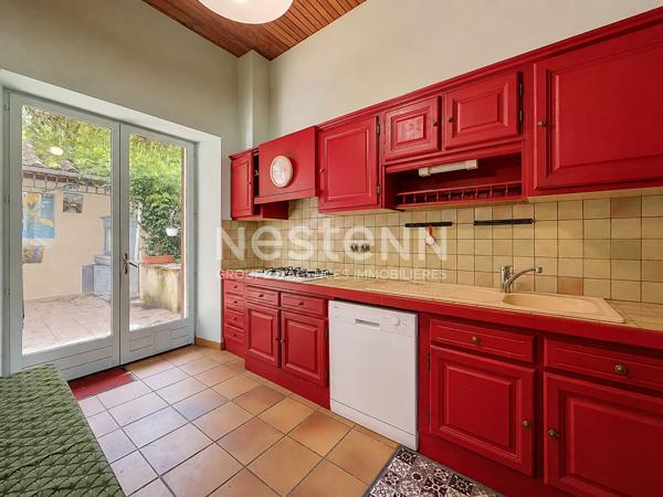 A vendre Maison de ville à rafraîchir à Nérac - 6 pièces, 126 m² avec garage et cour
