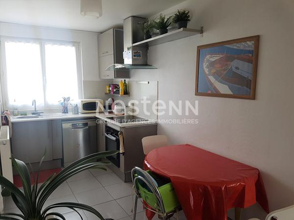 Appartement 5 Pièces avec 4 chambres Balcon Cave et Parking Fort - 69500 BRON