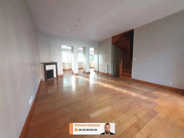 A vendre 5 pièces  Maison familiale  avec studio indépendant PERIGUEUX (24)