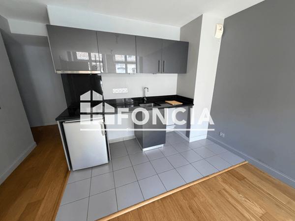 Location Appartement 2 pièces 48.38 m² - 4 RUE PASTEUR Besancon 25000