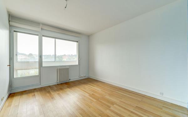 Appartement à vendre    3 pièces • 81,43 m2 Caluire-et-Cuire