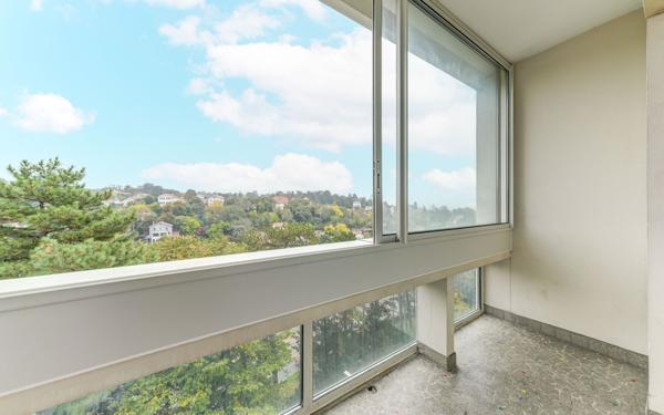 Appartement à vendre    3 pièces • 81,43 m2 Caluire-et-Cuire
