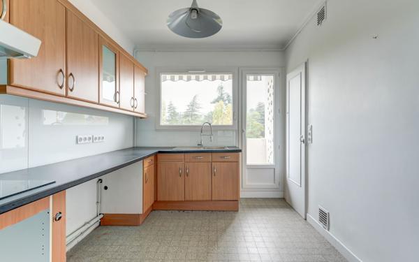 Appartement à vendre    3 pièces • 81,43 m2 Caluire-et-Cuire