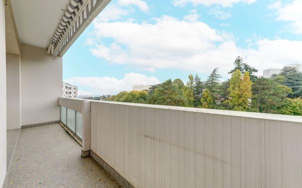 Appartement à vendre    3 pièces • 81,43 m2 Caluire-et-Cuire