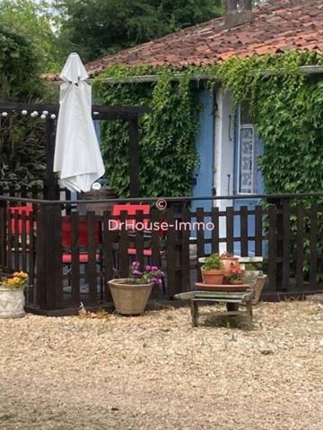 Maison à vendre 14 pièces de 281 m²