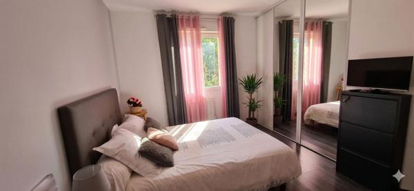 Maison  contemporaine  Plain pied  115m2 à Saint Just