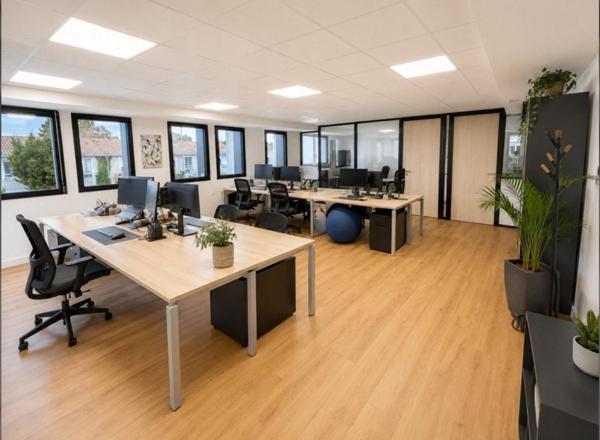 IMMEUBLE DE BUREAUX NEUF À VENDRE – BÈGLES CENTRE