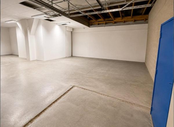 IMMEUBLE DE BUREAUX NEUF À VENDRE – BÈGLES CENTRE