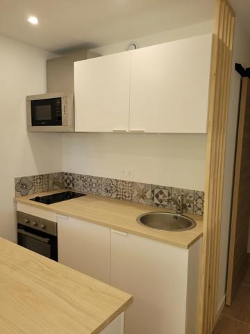 AIX EN PROVENCE - LA PARADE - STUDIO RENOVE 15m2 MEUBLE LOUE