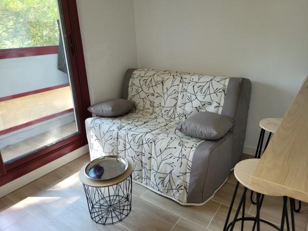 AIX EN PROVENCE - LA PARADE - STUDIO RENOVE 15m2 MEUBLE LOUE