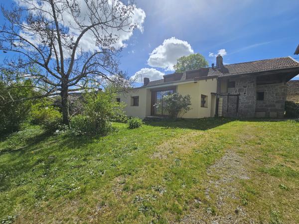 Maison
         4 pièces
        - 84 m²