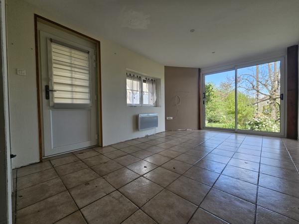 Maison
         4 pièces
        - 84 m²