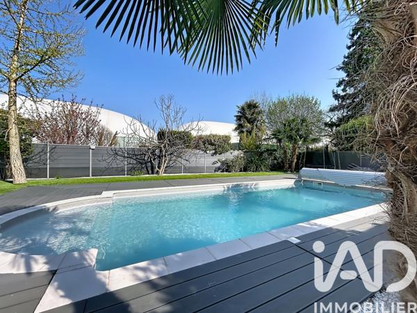 Maison à vendre 7 pièces 241 m² Le Perreux-sur-Marne