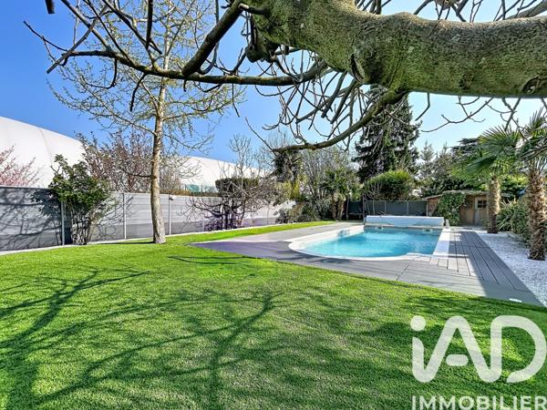 Maison à vendre 7 pièces 241 m² Le Perreux-sur-Marne