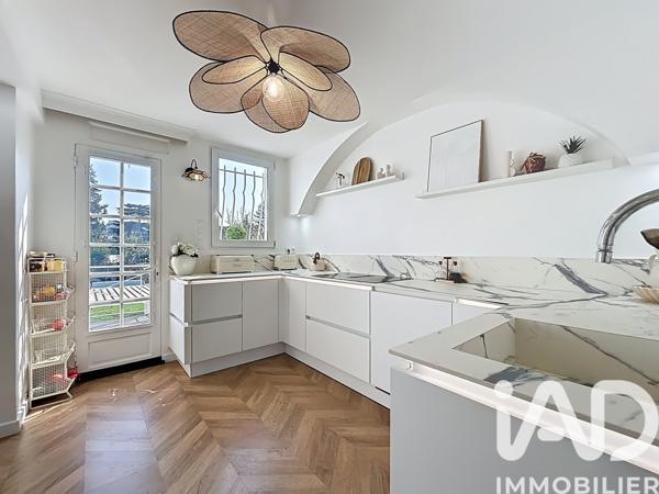 Maison à vendre 7 pièces 241 m² Le Perreux-sur-Marne