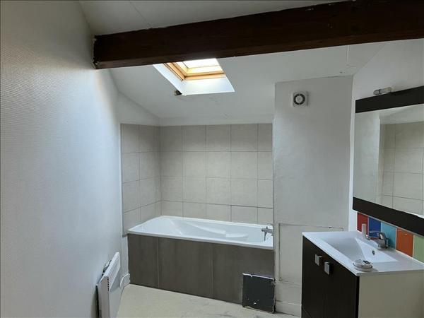 Appartement à vendre |  Gond-Pontouvre |  3 pièces | 66 m²