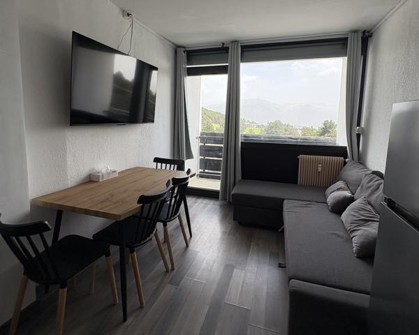 Appartement
         3 pièces
        - 40 m² Exclusivité 140 000 € *