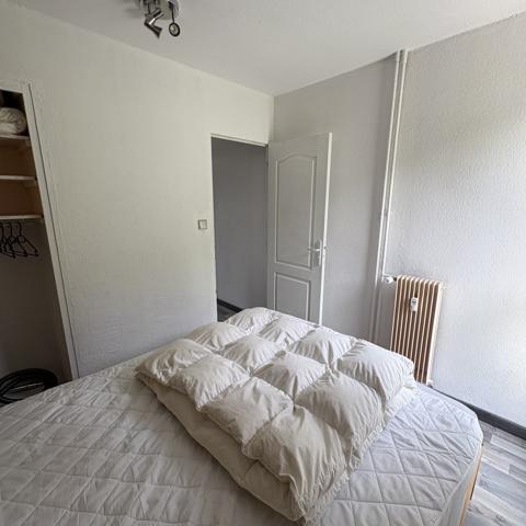 Appartement
         3 pièces
        - 40 m² Exclusivité 140 000 € *